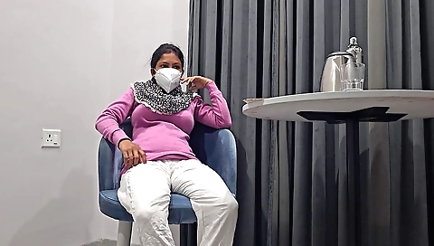 Hot amateur brunette with nice body enjoys sensual sex