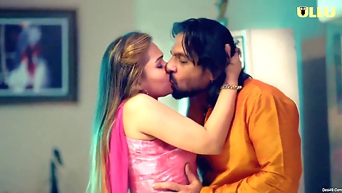 Big tit milf shows a nice face while browsing porn