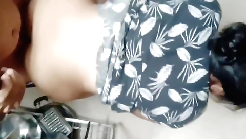 Amateur 18+ brunette teen 18+ sex in indian kitchen