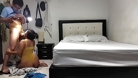 Brunette with big boobs and small ass amateur in hd video