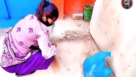 Indian girlfriend gets fucked by her lover on the bed