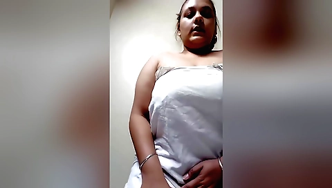 Indian friend with fat ass is showing me my big booty