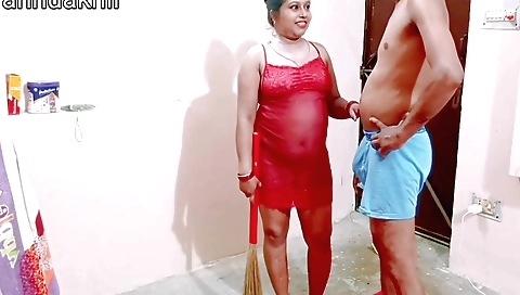 Stepson fucks a mature indian cunt and makes it happy