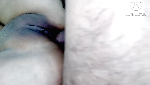 Indian teen girl makes out with her boyfriend in the first time