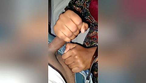 Indian girl with tits enjoys her boyfriend's cock on a train