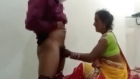 Indian girl with a nice body is getting fucked on cam