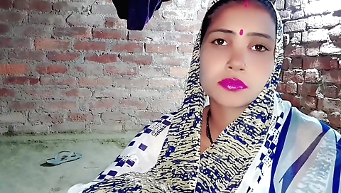 Indian brunette gets fucked with stepsister boyfriend