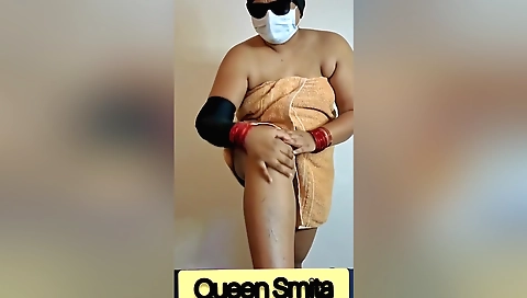 Amma with brown eyes is showing her lover her vagina