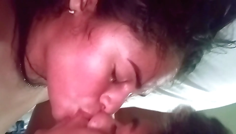 Indian teen with a shaved pussy fucked in the bedroom