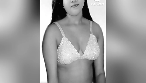 I'm playing with my sexy fingers in a solo porn clip