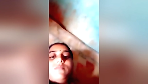 Amateur brunette gets fucked in the village by a guy