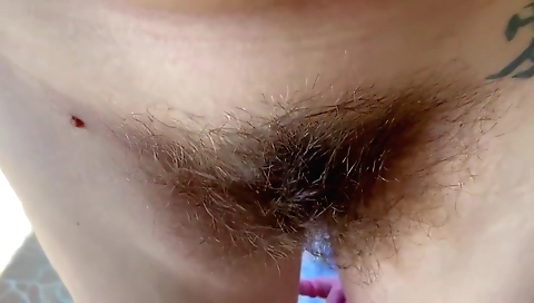 hairy pussy of amateur solo video with a hairy pussy