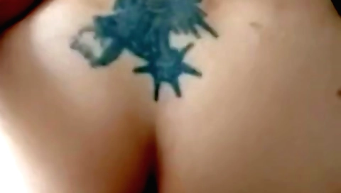 Hot stepmom with a tattooed pussy enjoys a deep penetration