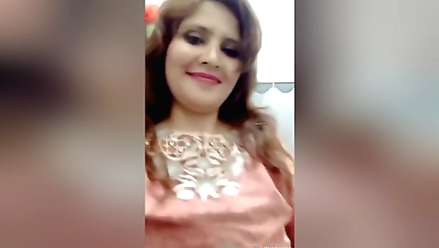 Today Exclusive-horny Desi Bhabhi Shows Her Boobs And Pussy 77