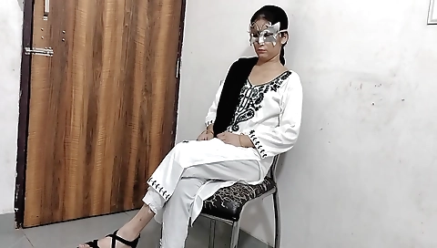 Hot brunette porn video featuring a blonde girl sucking