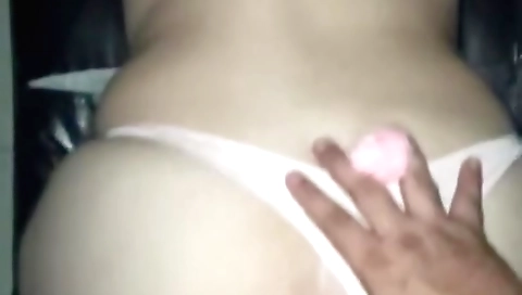 Una buena profesora que se sienta desesperada por su estudiante