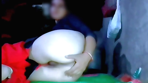 Indian brunette naked in her bed in homemade hd vid