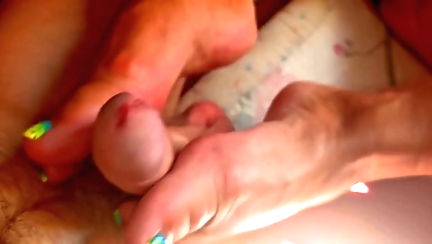 Amateur teen 18+ foot fetish getting some attention