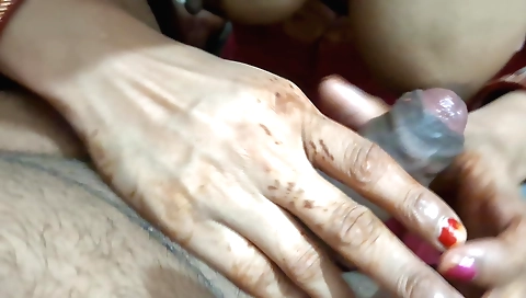 Indian girl is giving a good blowjob and a nice handjob