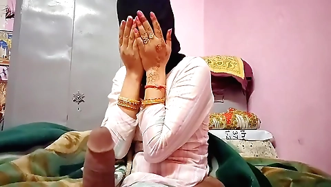 Brunette gets her ass fucked in morning in amateur porn