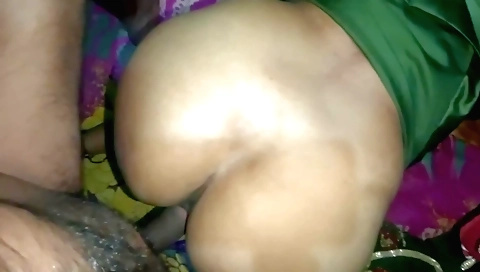 Busty indian couple make amateur video with each other