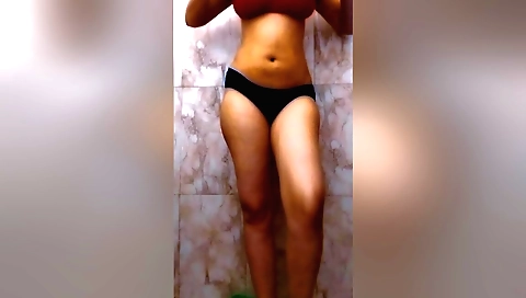 Indian babe with big tits enjoys hardcore sex in shower