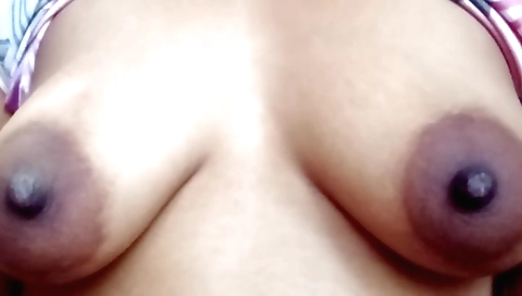 Indian housewife with a sexy face and beautiful body