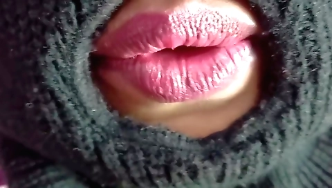 Indian teen gets her pussy creampie in amateur porn