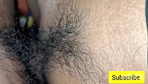 Amateur indian hairy sex vid of a hot babe and hairy pussy
