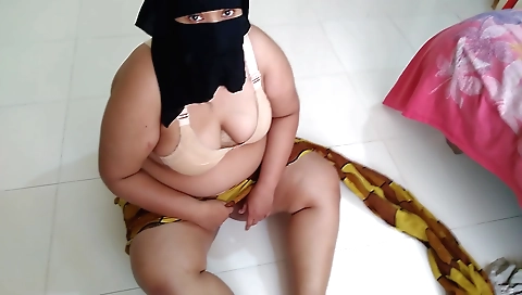 Indian lady gets stuck under the bed and gets fucked