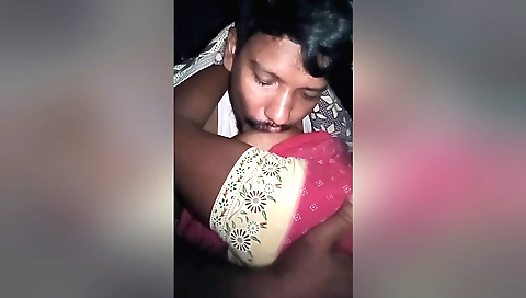 Indian wife in hot body makes it louder in bed in a hot video