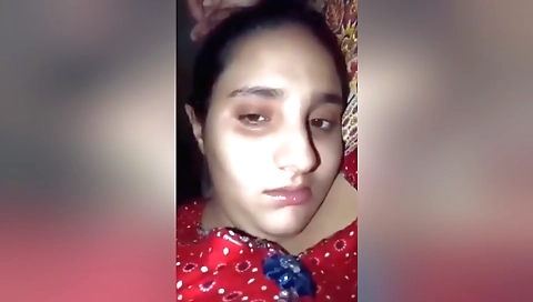 Sexy chick 18+ webcam shows off her perfect curves