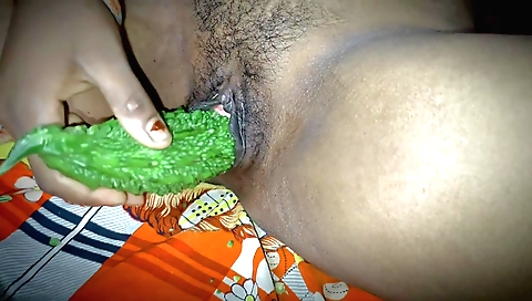 desi bhabhi enjoys her tight body and gets her pussy licked