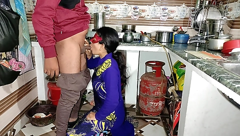 Step Sister Fucked In The Kitchen When Shes Cooking - Morning Sex