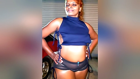 Indian naked room of a hot redhead naked in solo video