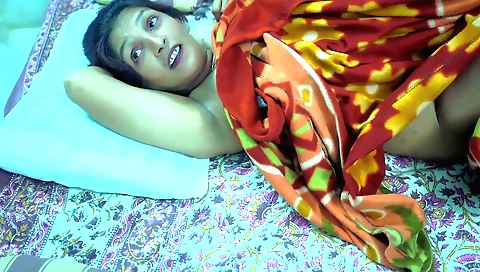 Indian housewife with small tits and a lovely body