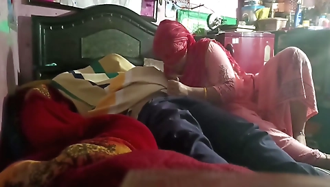 Deepthroat porn clip of meenakshi was left by her boss