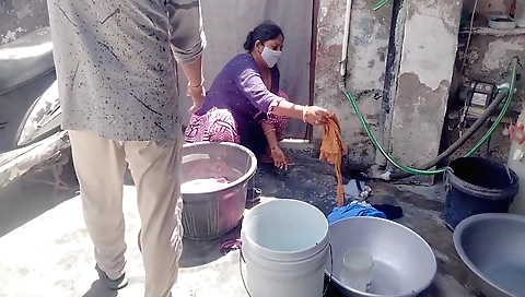 Amateur brunette fucks in bathroom with some water