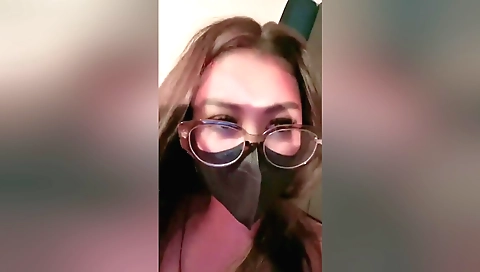 Indian solo porn with amateur dildo in this sex clip