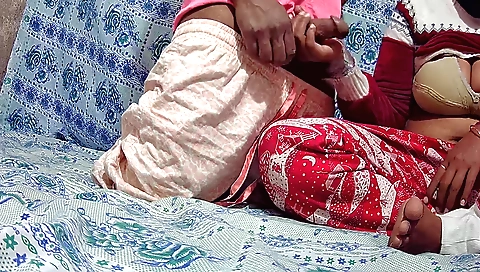 Big tits babe enjoys a fantastic handjob in the room