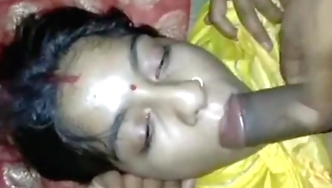 Indian amateur teen has a nice body and a nice face