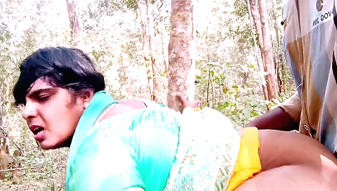 Big tits amateur milf gets fucked outdoors in outdoor vid 1