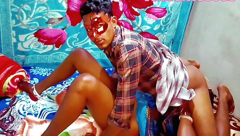 Amateur big ass indian with natural tits in homemade vid