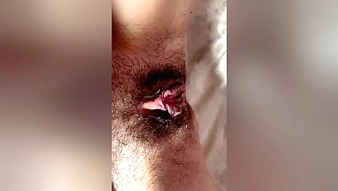 Indian hottie enjoying the sex in the amateur video